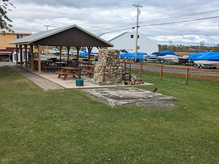 Mud bay rv park and motel 7