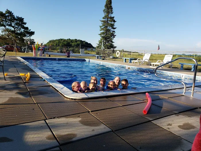 Riverside Acres Campground & Cottages 2