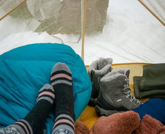 Essential Camping Tips for People Who Hate Being Cold at Night
