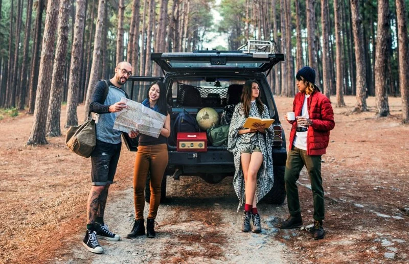 How to Camp With Friends Without Ruining the Friendship