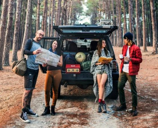 How to Camp With Friends Without Ruining the Friendship