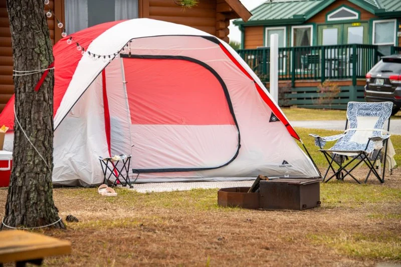 How to Choose Between a Tent, RV, or Cabin Stay