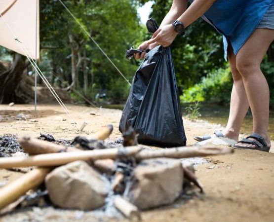 How to Stay Clean While Camping Off-Grid