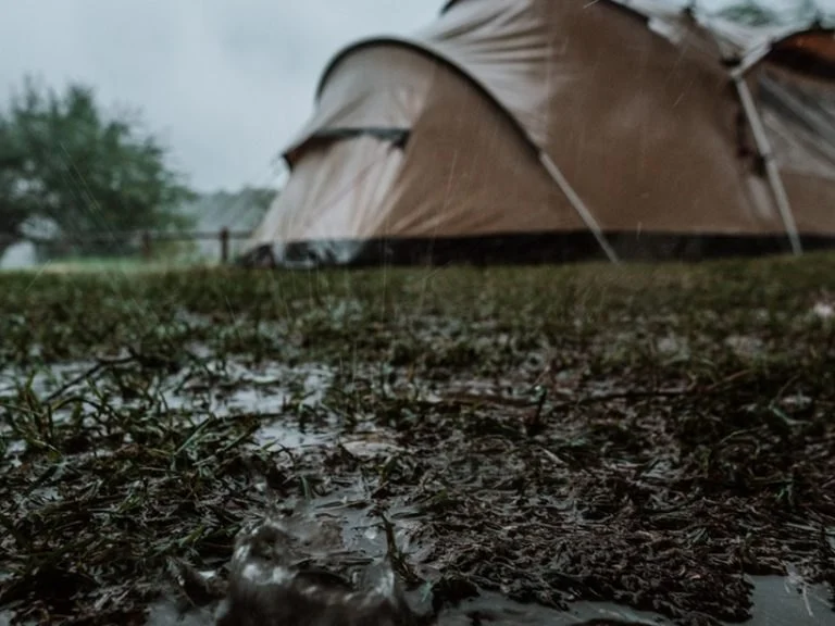 How to Stay Safe During a Thunderstorm While Camping