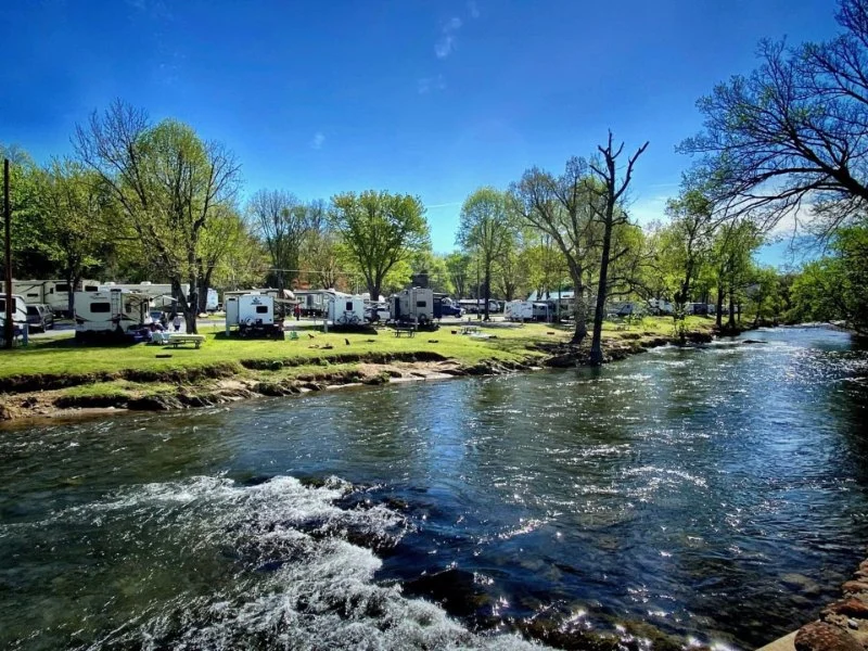 Top-Rated Campgrounds in Tennessee for Family Vacations