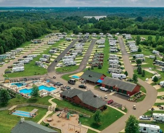 Finding the Best Campgrounds Near Me for RV Camping With Easy Access