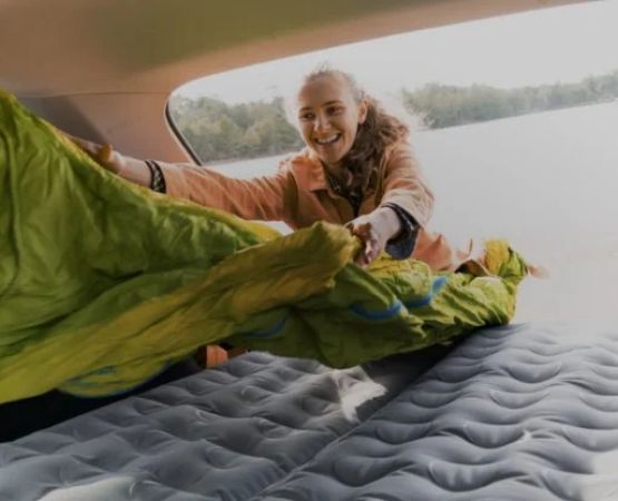 How to Camp Comfortably in a Small Car Without Feeling Cramped or Disorganized